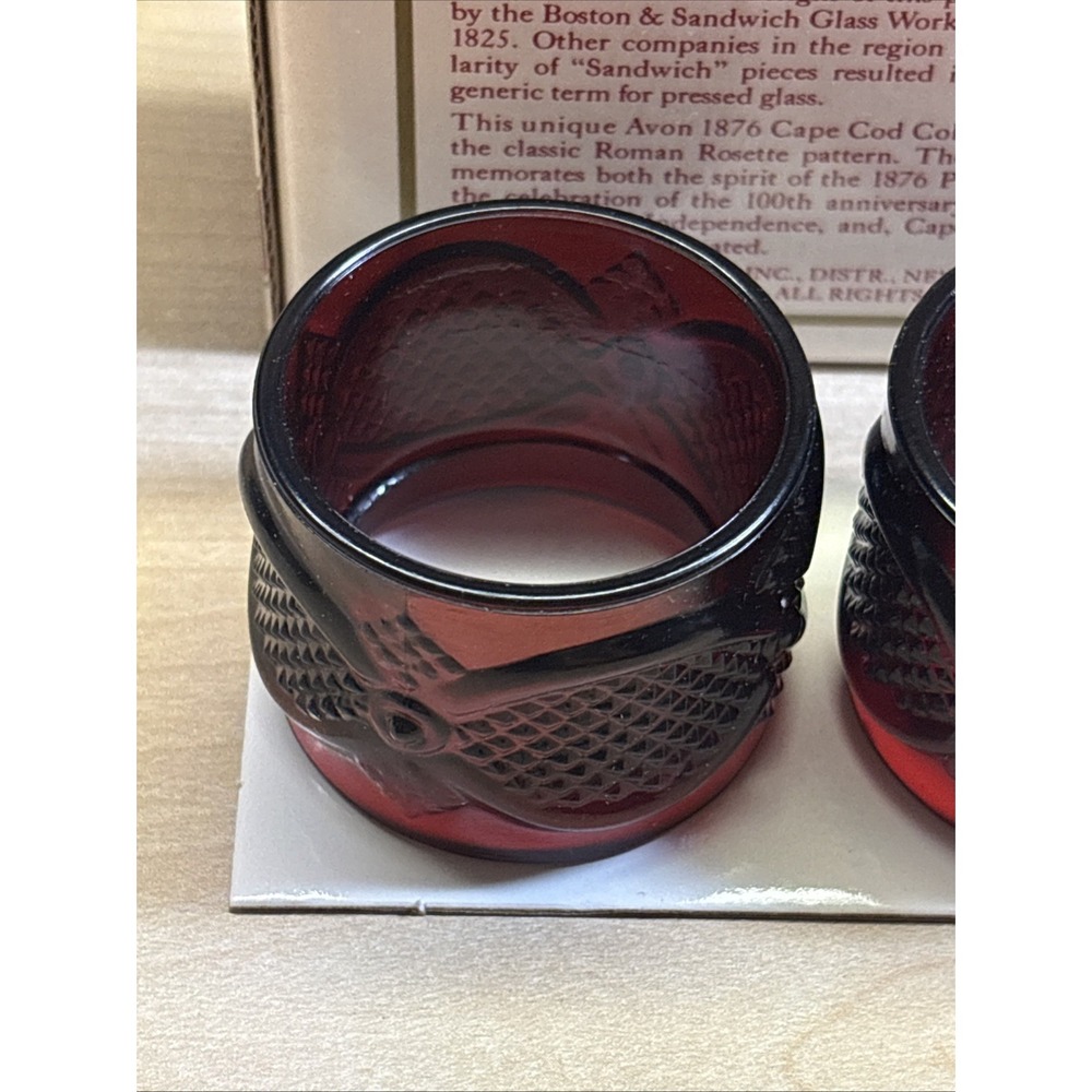 Vintage Avon 1876 Cape Cod Collection NAPKIN RINGS Ruby Red Set Of 4 In Box - Picture 3 of 7